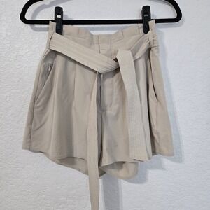 Athleta Skyline Short II Size 0 Beige High Waist Belted Pleated Utility Casual